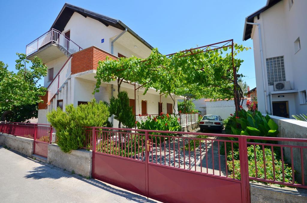 Apartments Branko Vodice Dış mekan fotoğraf