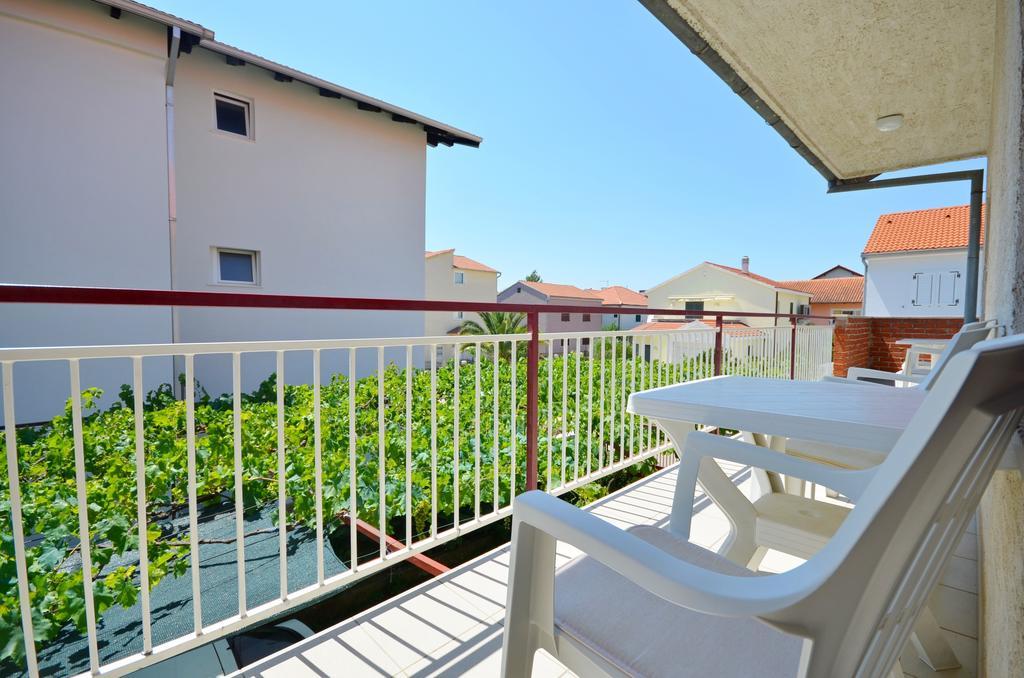 Apartments Branko Vodice Dış mekan fotoğraf