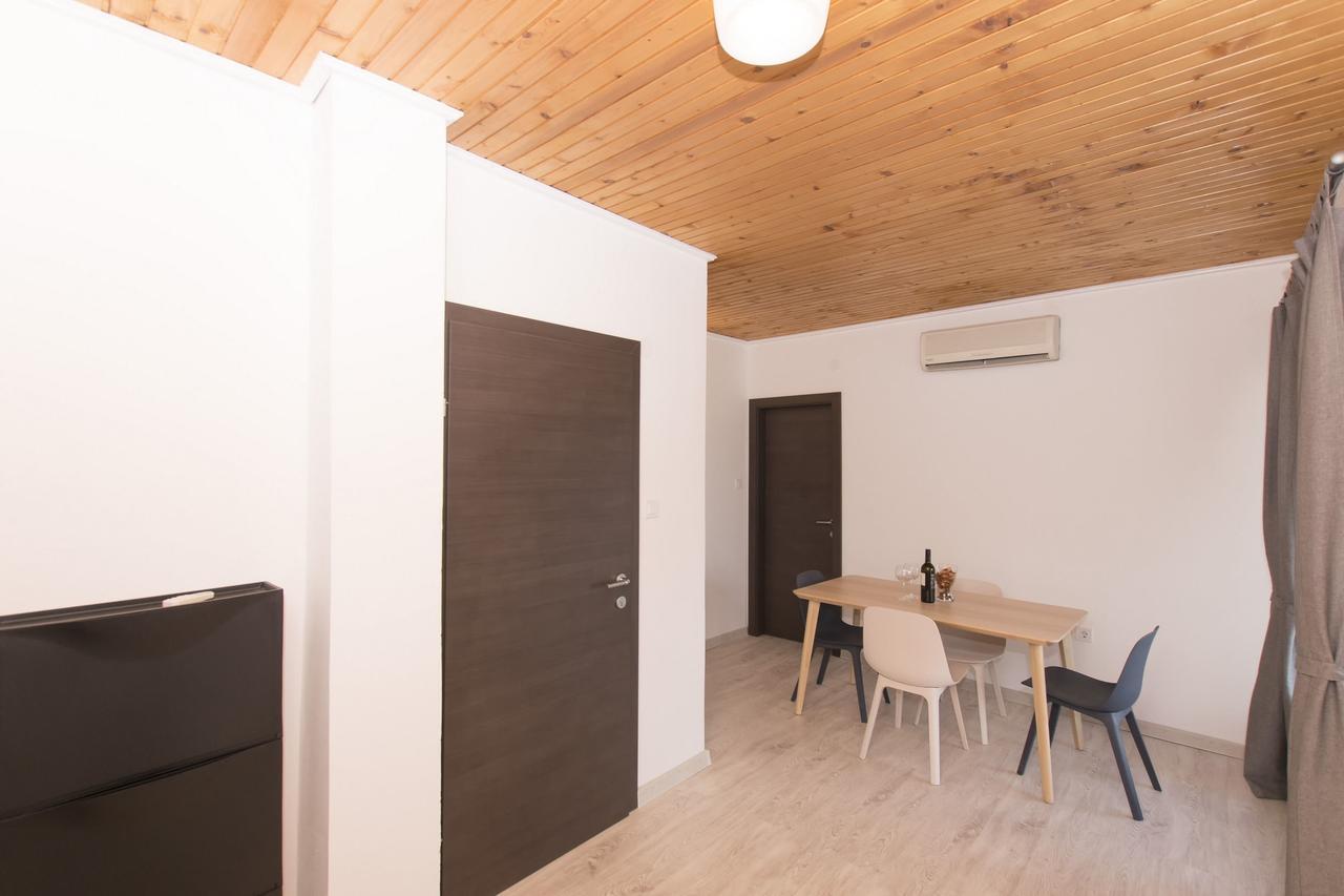 Apartments Branko Vodice Oda fotoğraf